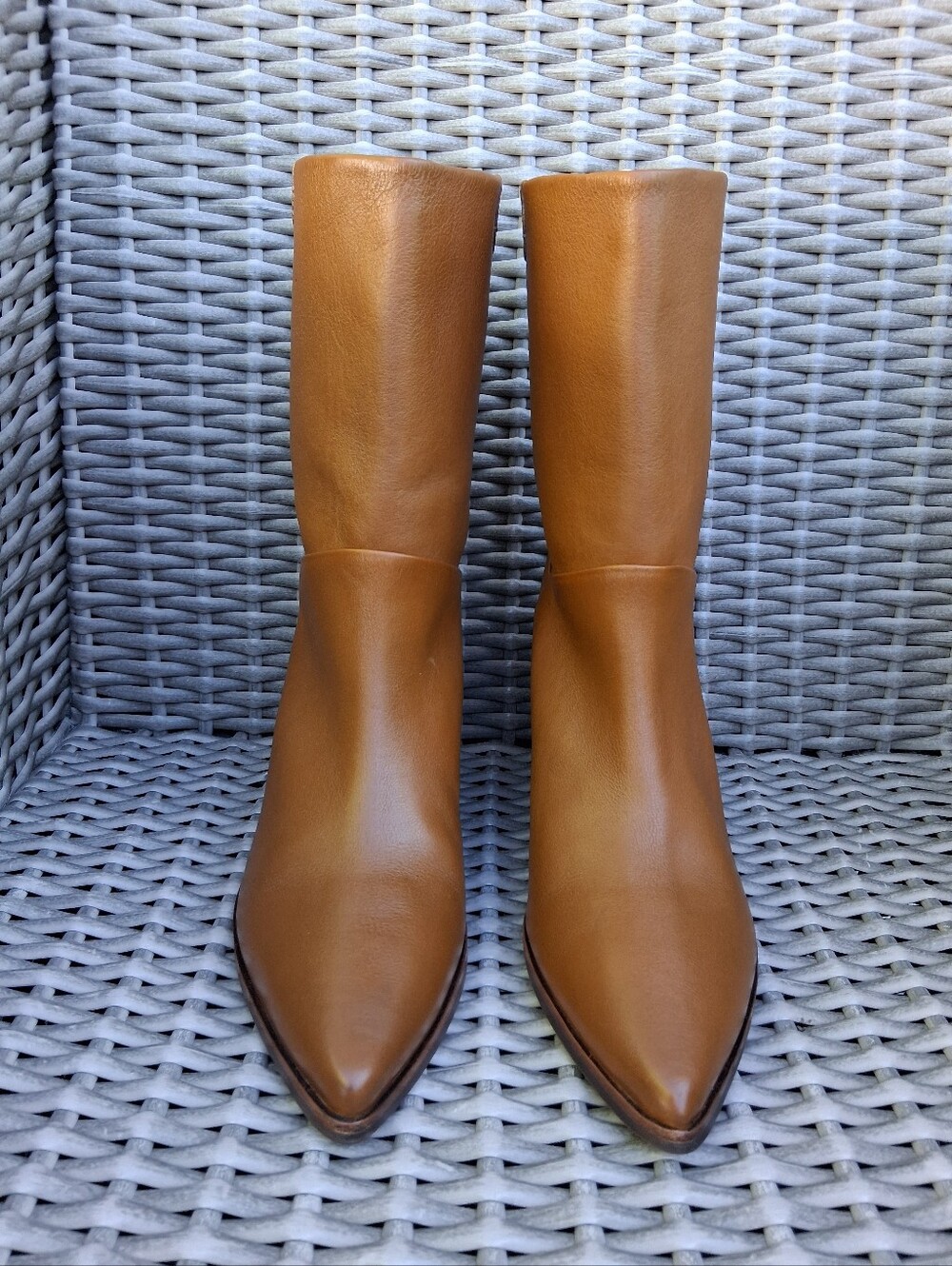 NEW FRYE Pointed-Toe Mid-Calf Boots - Tan